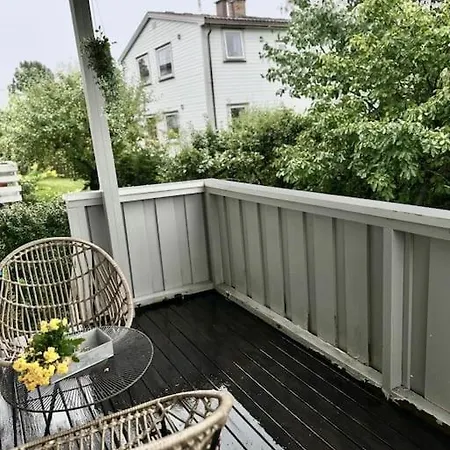 Koselig Pa Ostensjo Med Stor Uteplass *