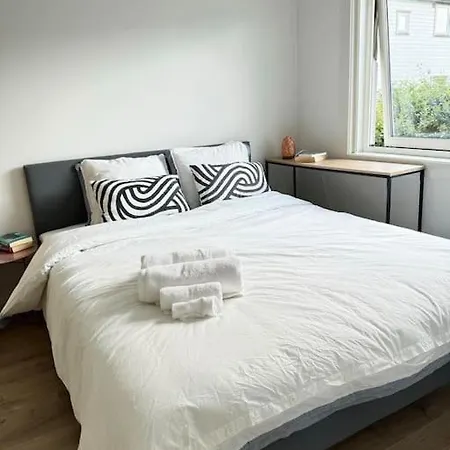 Koselig Pa Ostensjo Med Stor Uteplass Apartman *