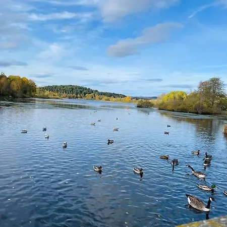 Apartman Koselig Pa Ostensjo Med Stor Uteplass