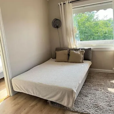 Apartamento Koselig Pa Ostensjo Med Stor Uteplass