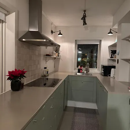Koselig Pa Ostensjo Med Stor Uteplass * Oslo