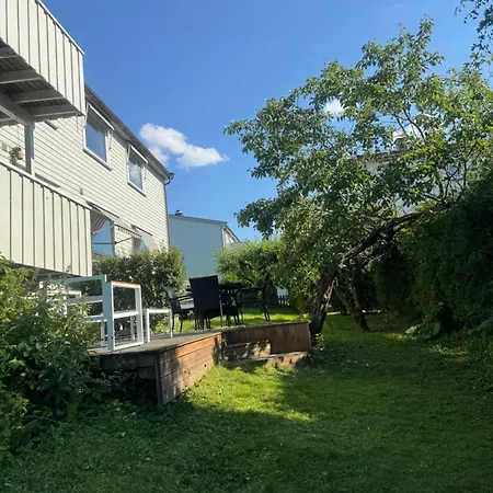 Appartamento Koselig Pa Ostensjo Med Stor Uteplass *