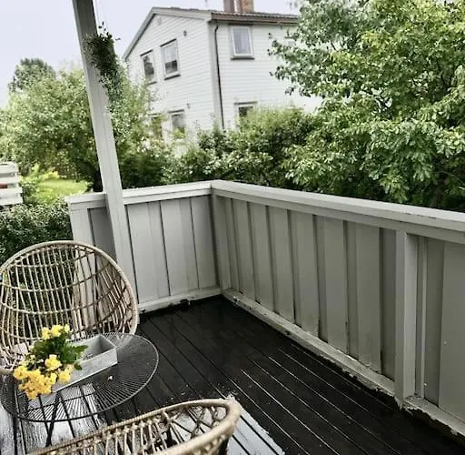 Koselig Pa Ostensjo Med Stor Uteplass *