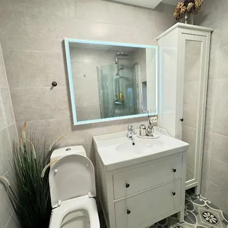 Koselig Pa Ostensjo Med Stor Uteplass Appartement Oslo