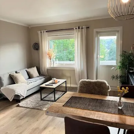 Koselig Pa Ostensjo Med Stor Uteplass * Oslo